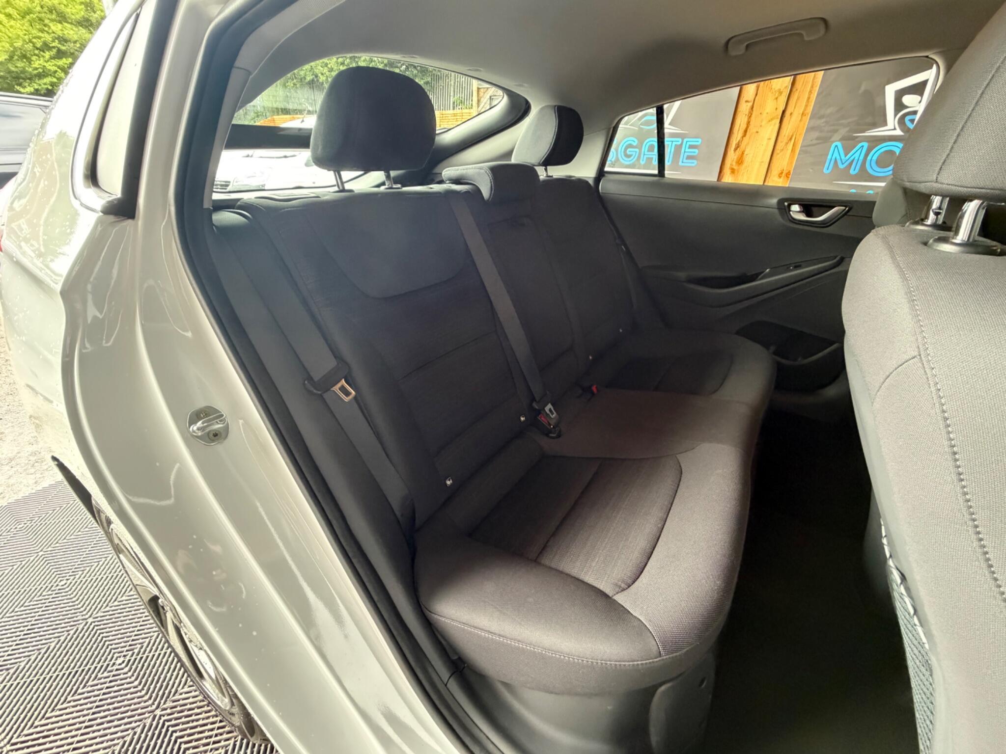 Hyundai Ioniq view 26