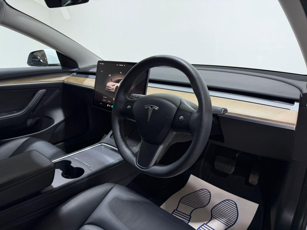 Tesla Model 3 view 15