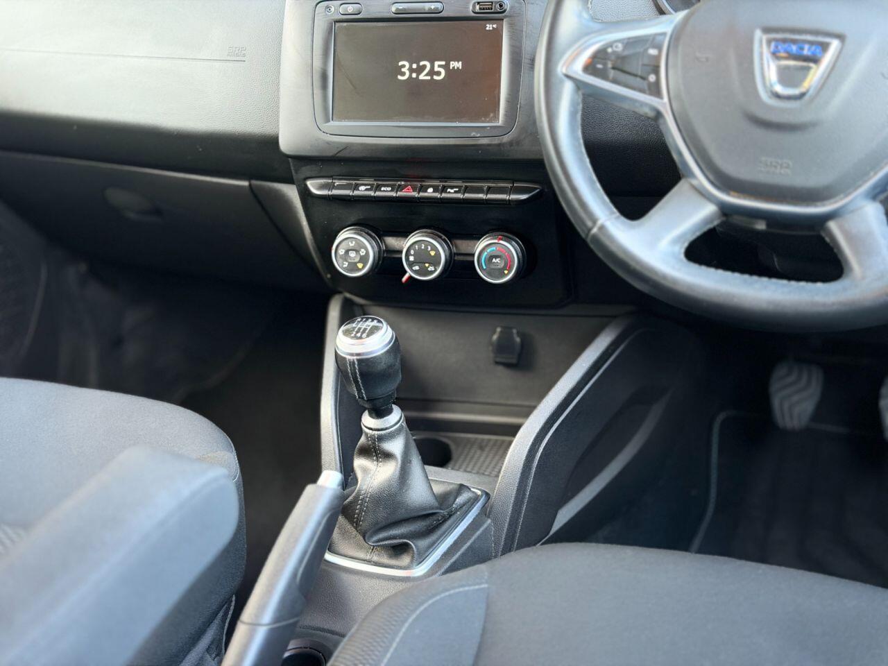 Dacia Duster view 72