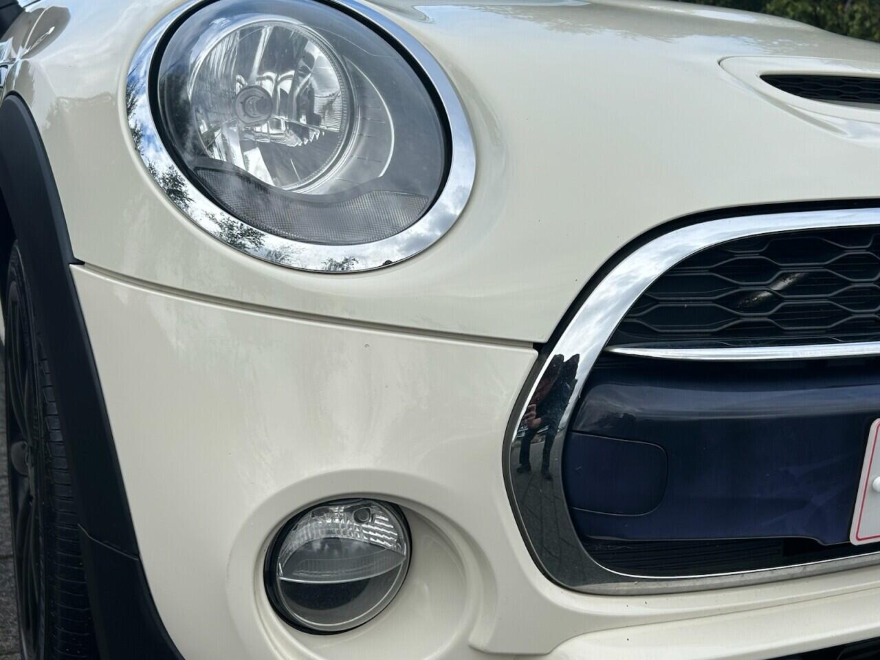 Mini Hatch view 8