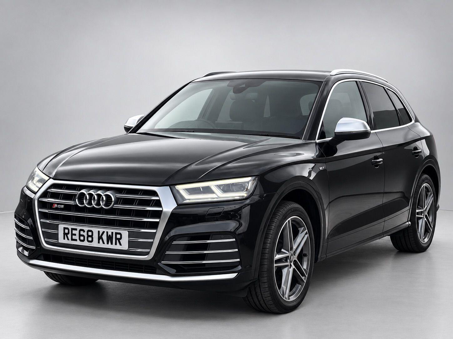 Audi SQ5 view 6