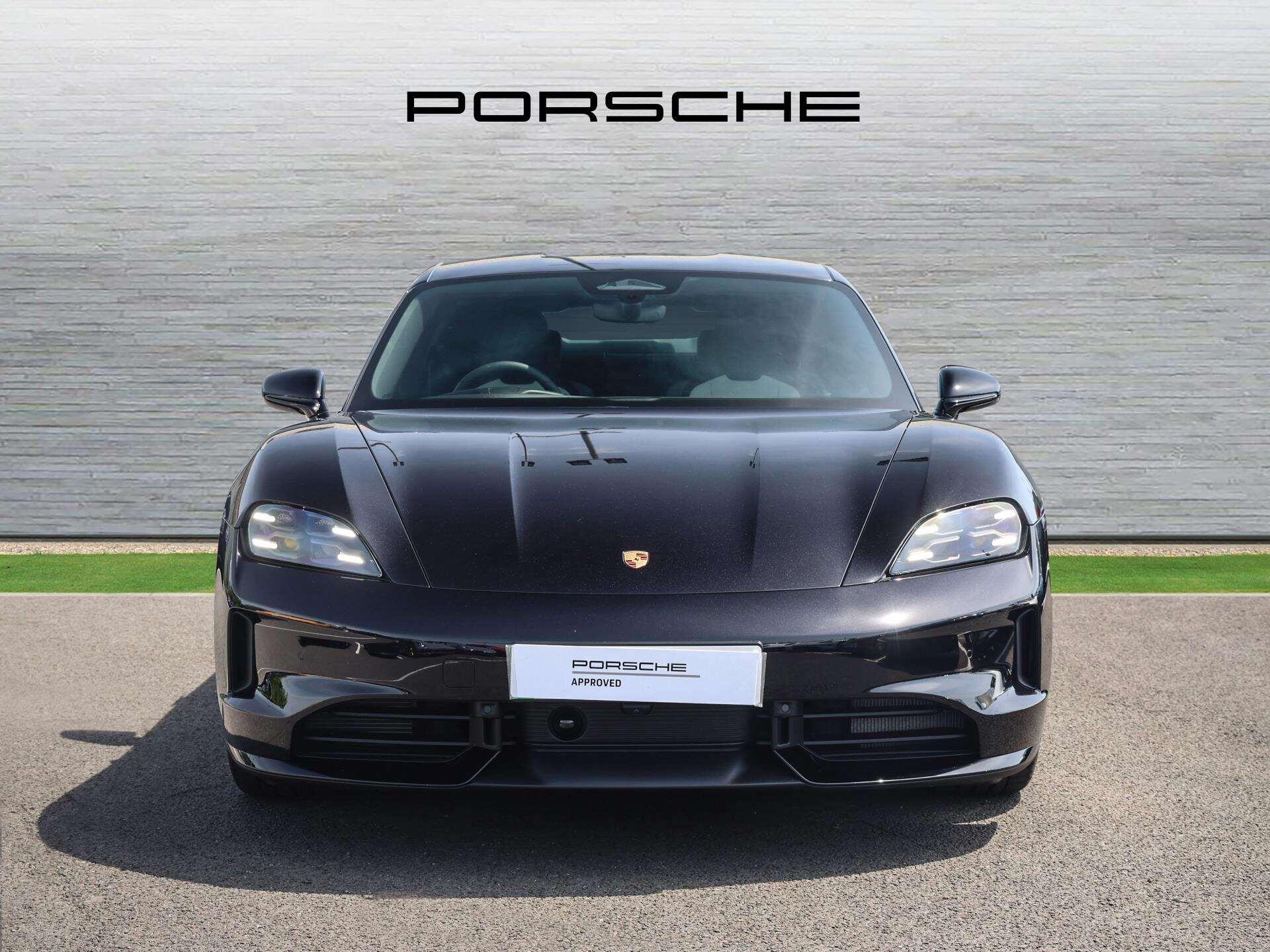 Porsche Taycan view 9