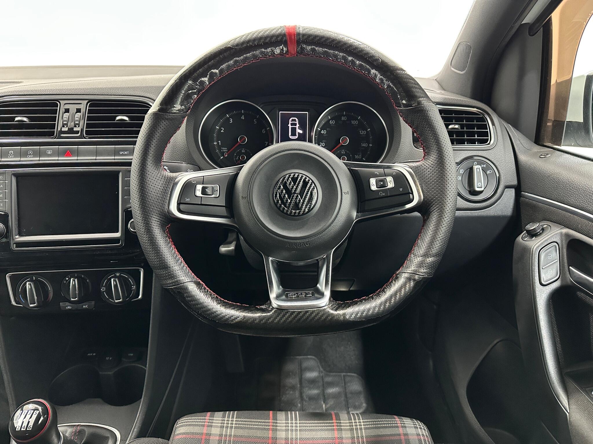 Volkswagen Polo view 13