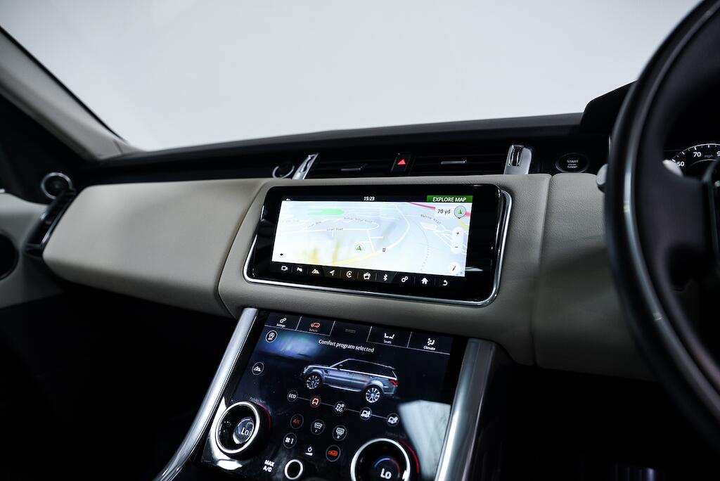 Land Rover Range Rover Sport view 22