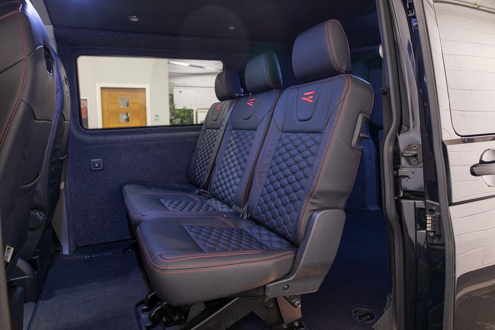 Volkswagen Transporter view 28