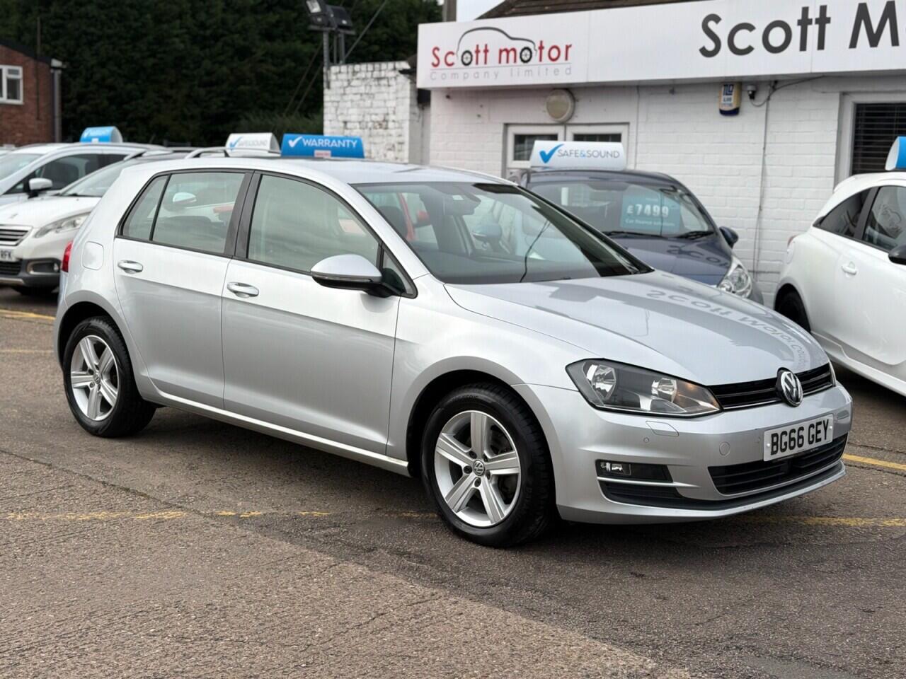 Volkswagen Golf view 10