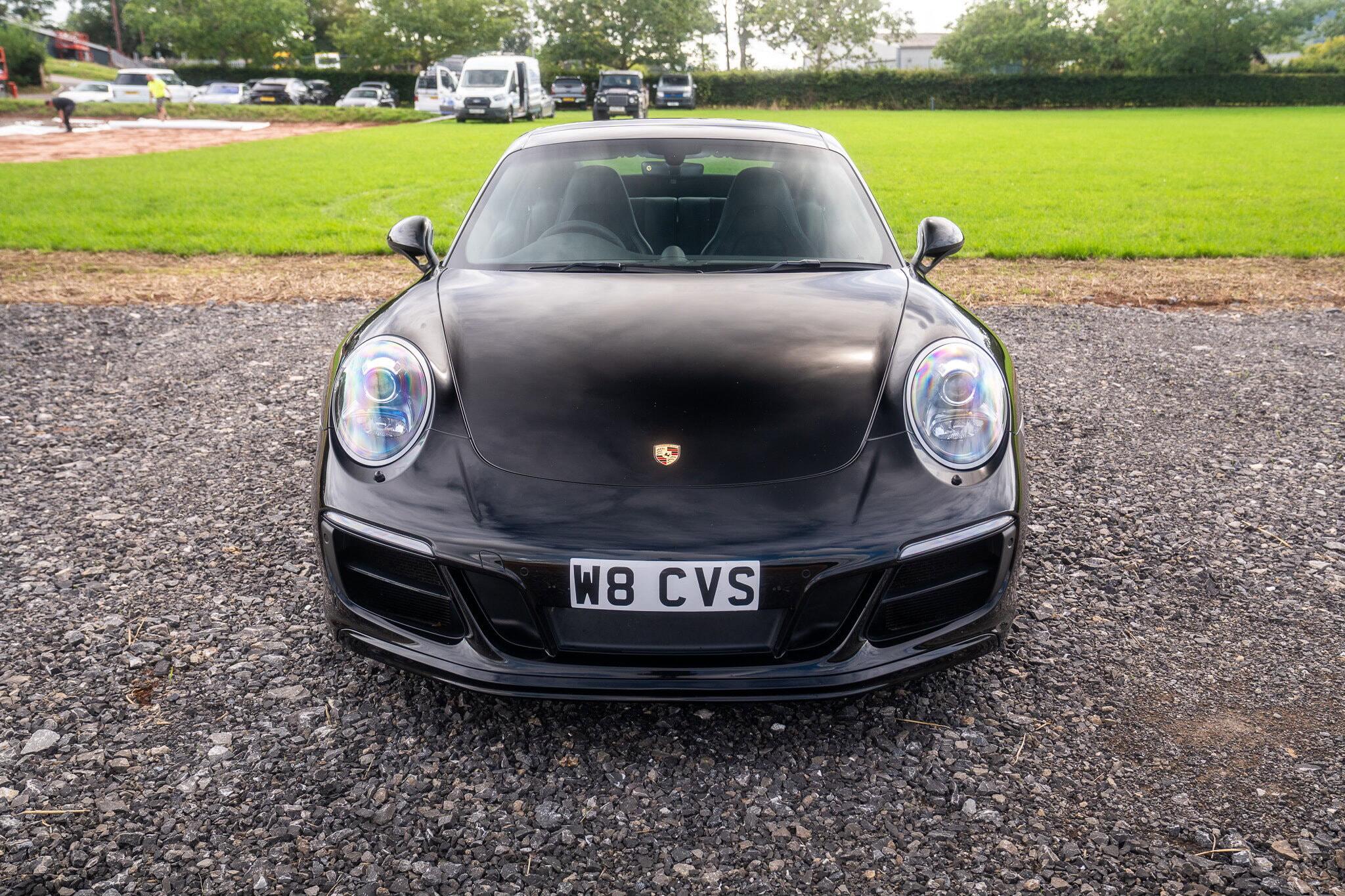 Porsche 911 view 2
