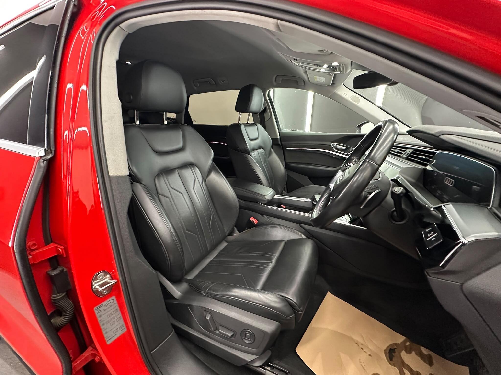 Audi E-Tron view 27