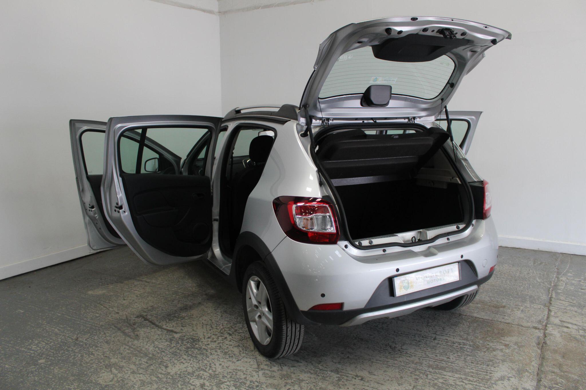 Dacia Sandero view 21