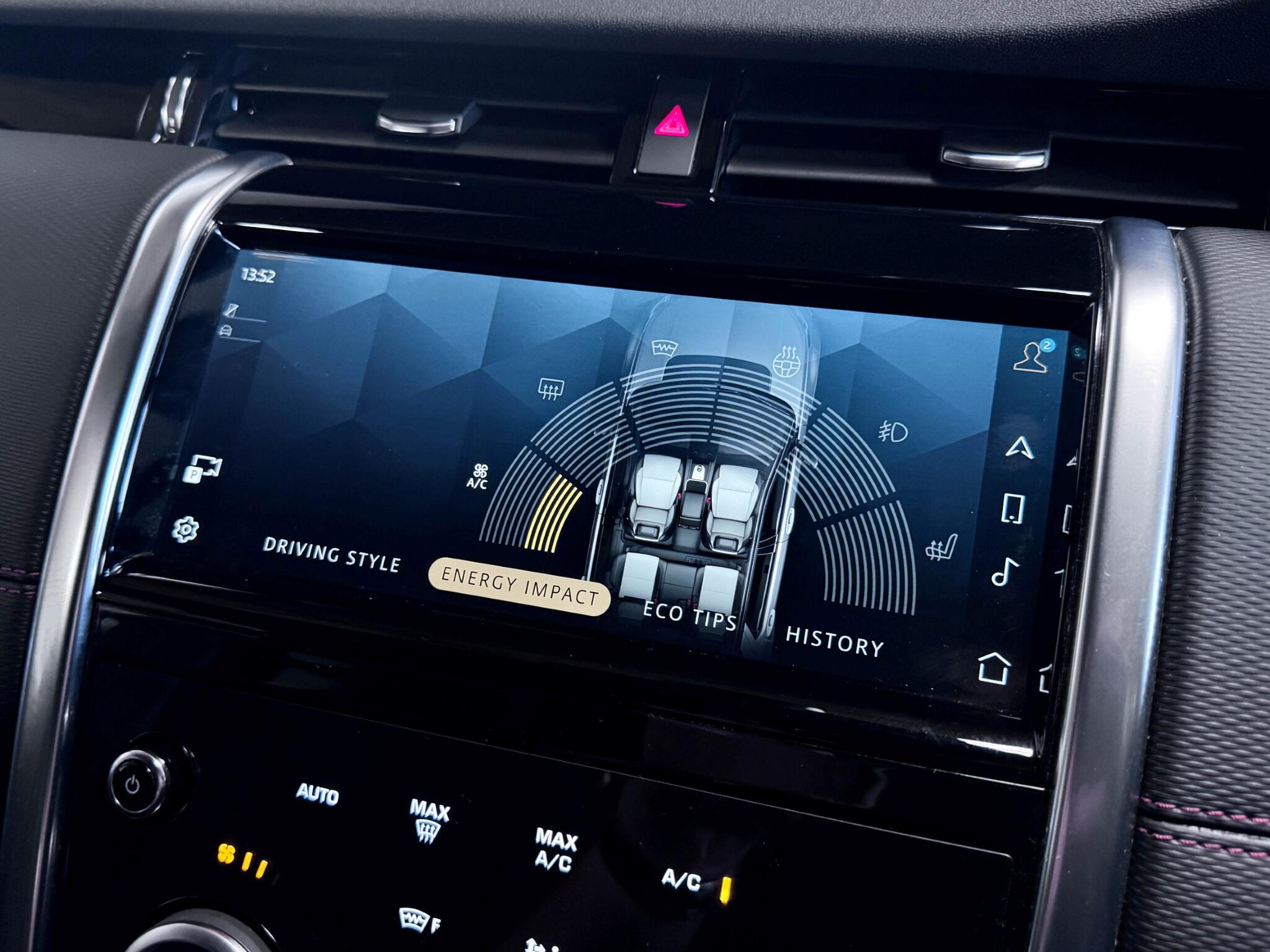 Land Rover Discovery Sport view 54
