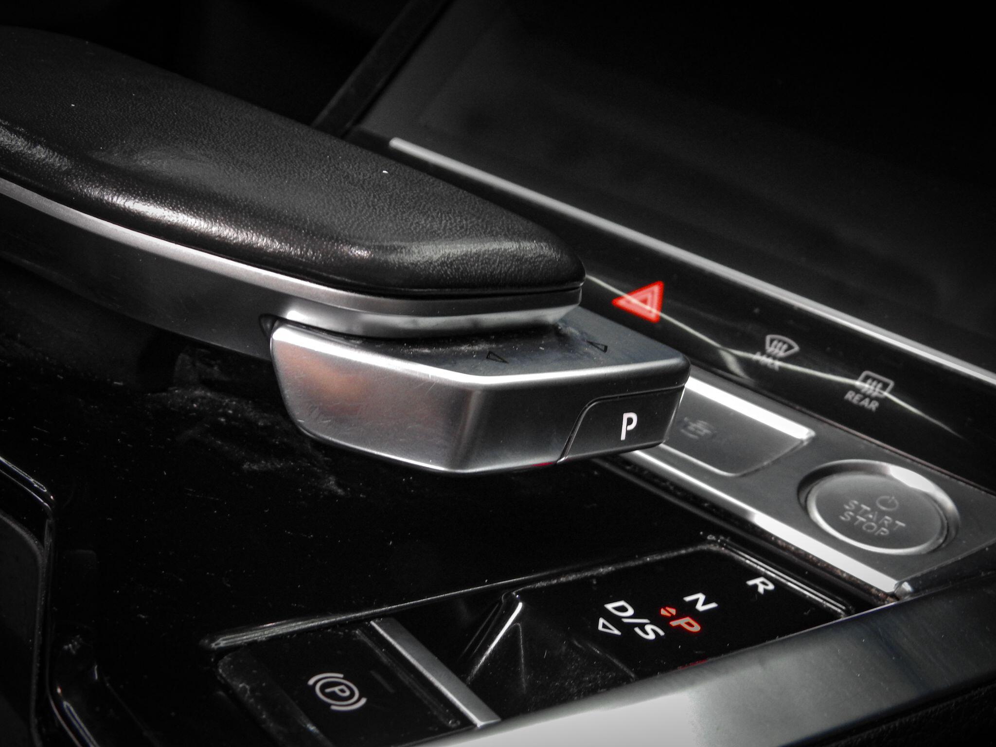Audi E-Tron view 32