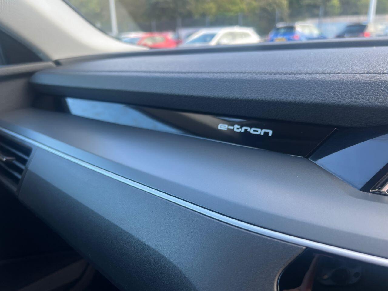 Audi Q8 E-Tron view 29