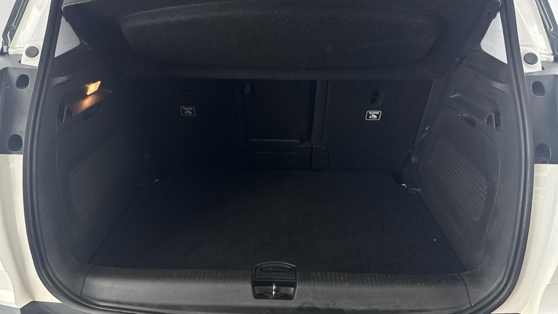 Vauxhall Crossland view 15