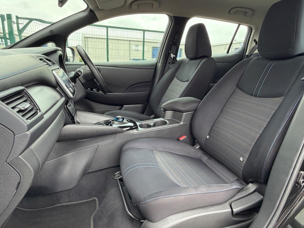 Nissan Leaf view 15