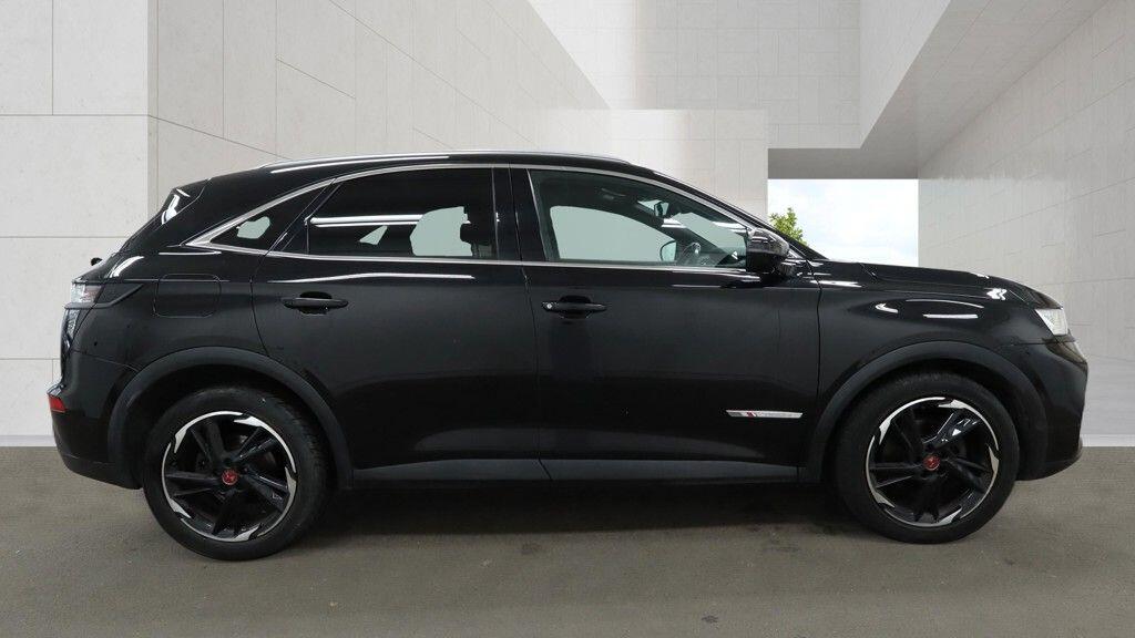 DS Automobiles DS 7 Crossback view 6