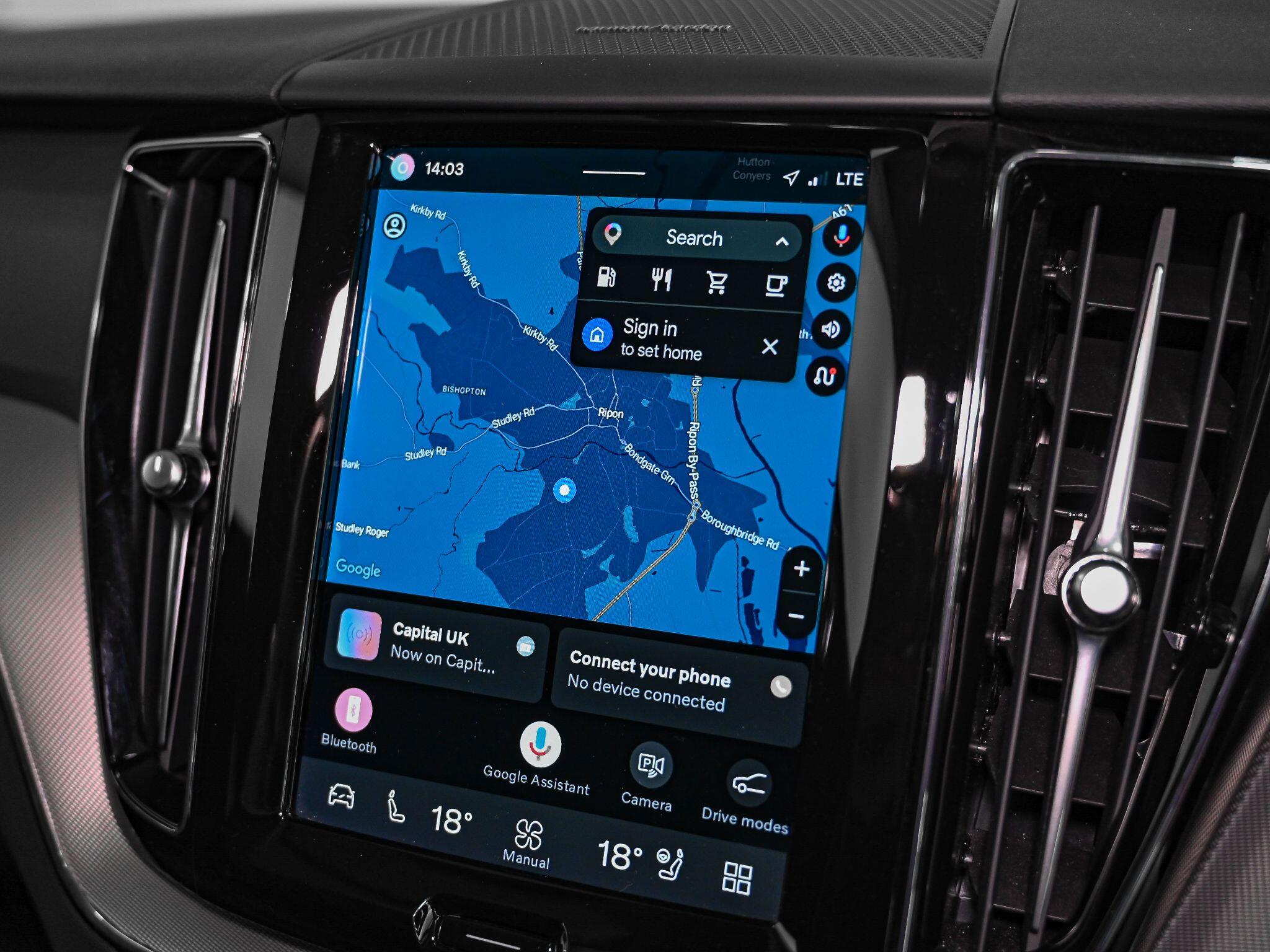 Volvo XC60 view 11