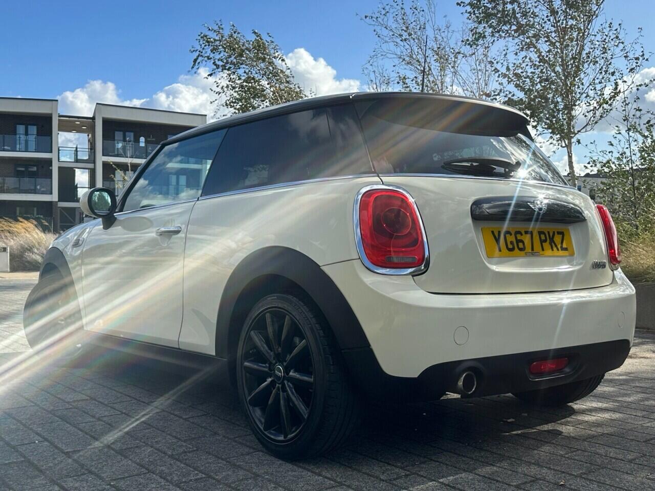 Mini Hatch view 17