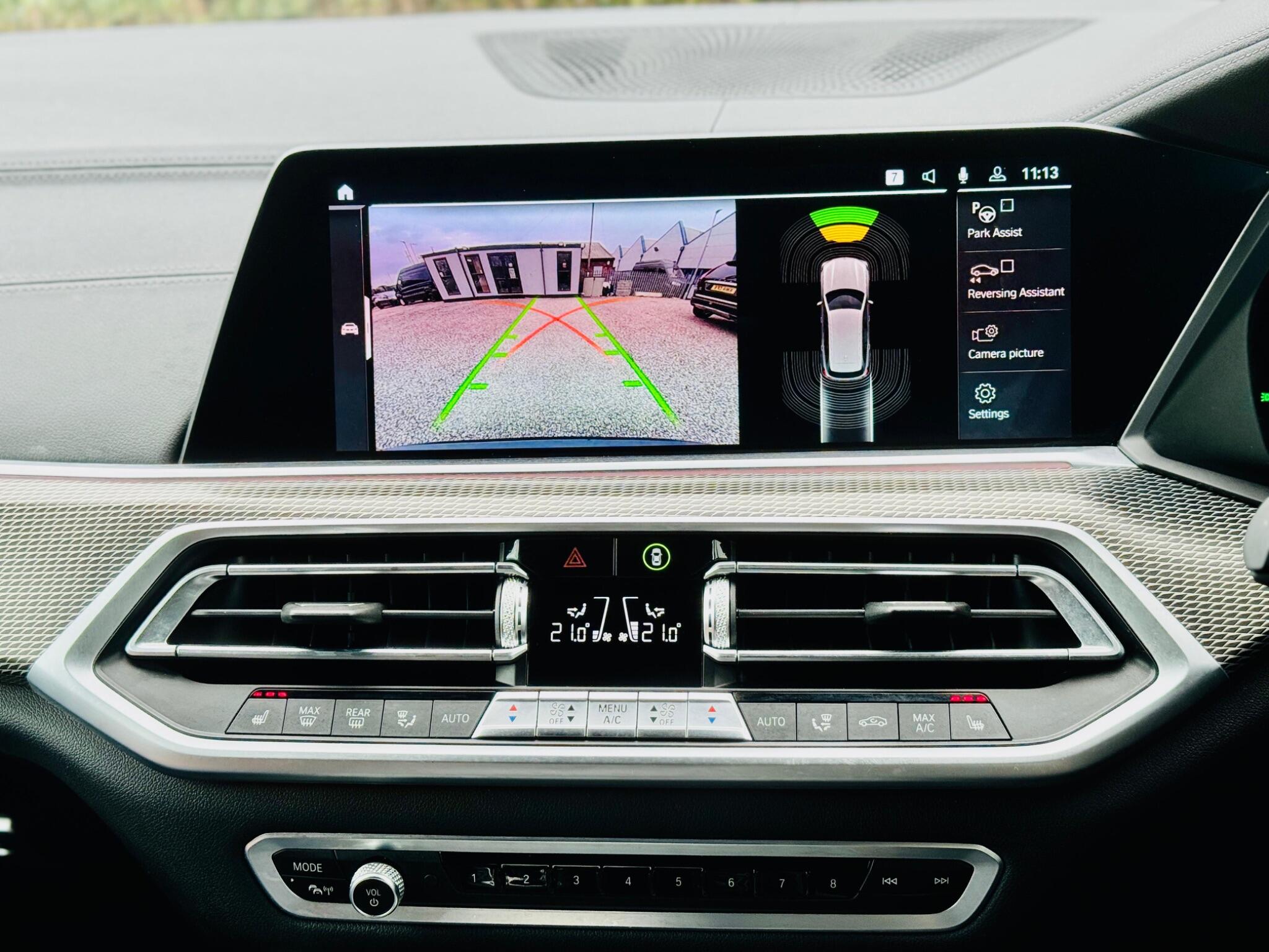 BMW X5 view 10