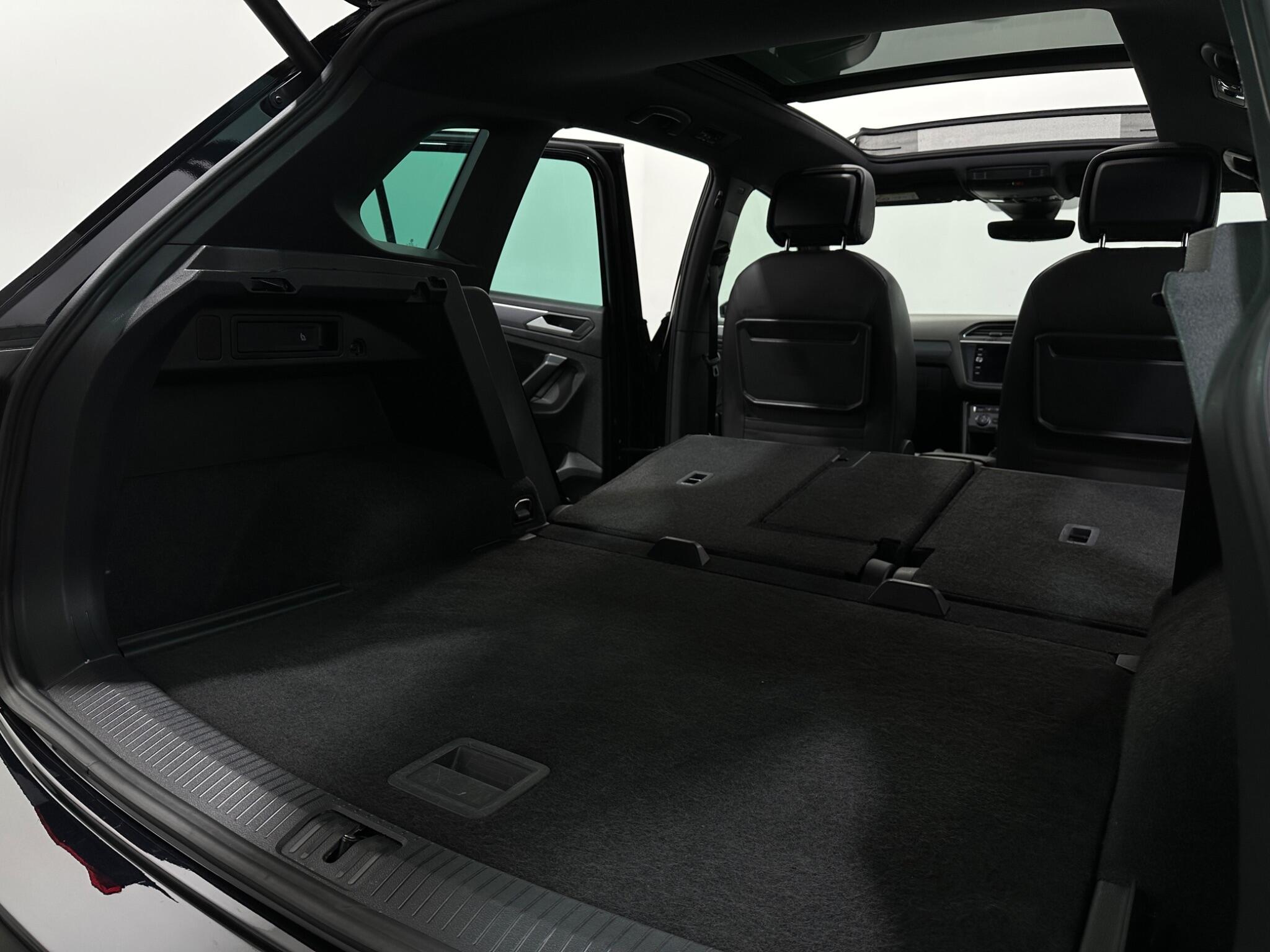 Volkswagen Tiguan view 45