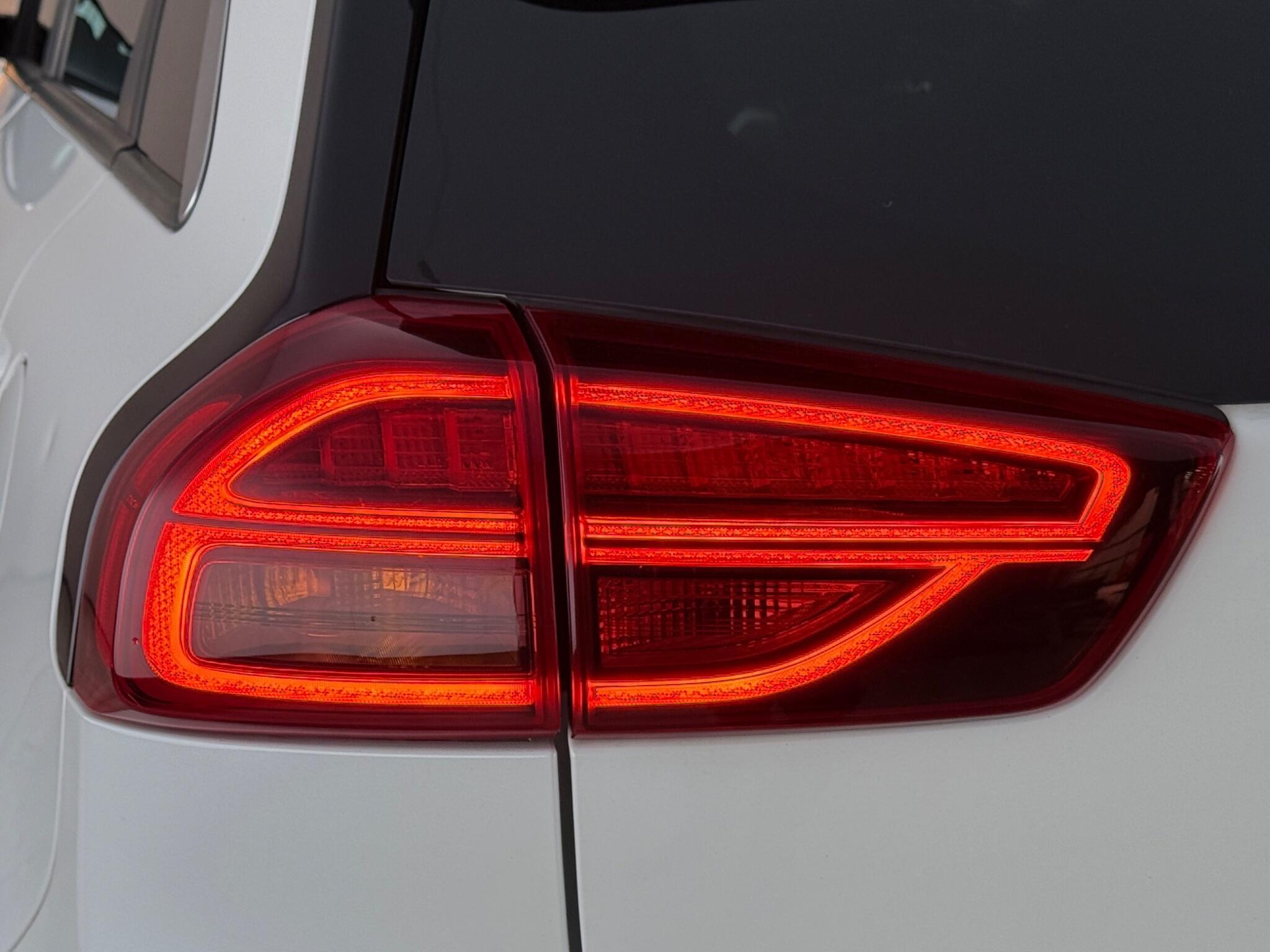 Kia Niro view 11