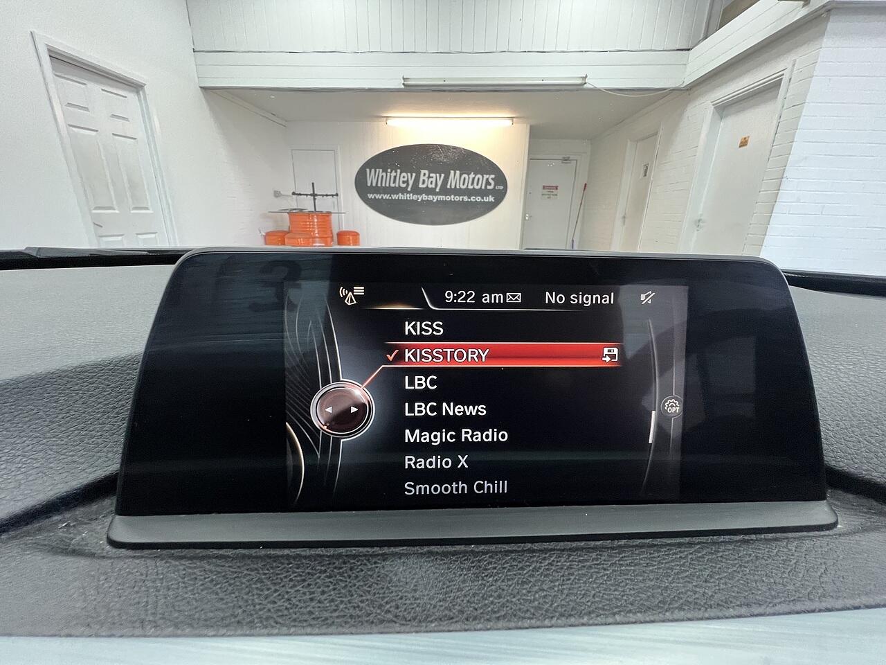 BMW 3 Series view 10