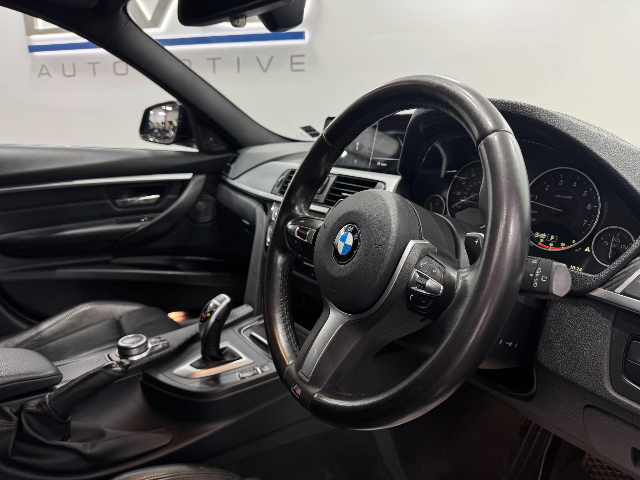BMW 3 Series view 27