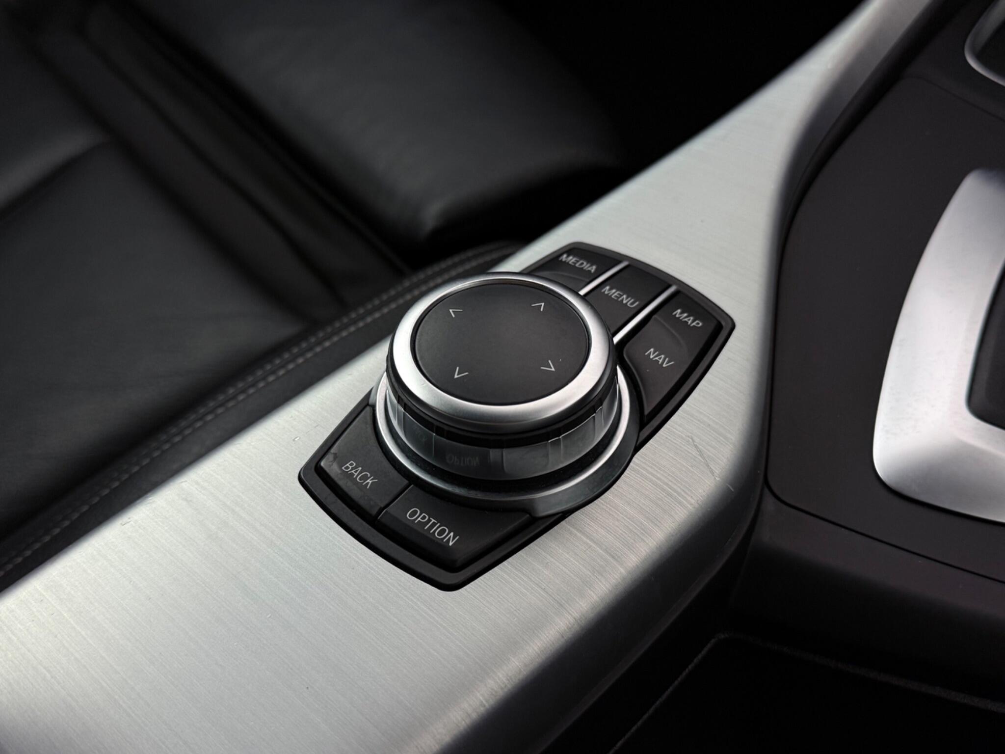 BMW 2 Series view 24
