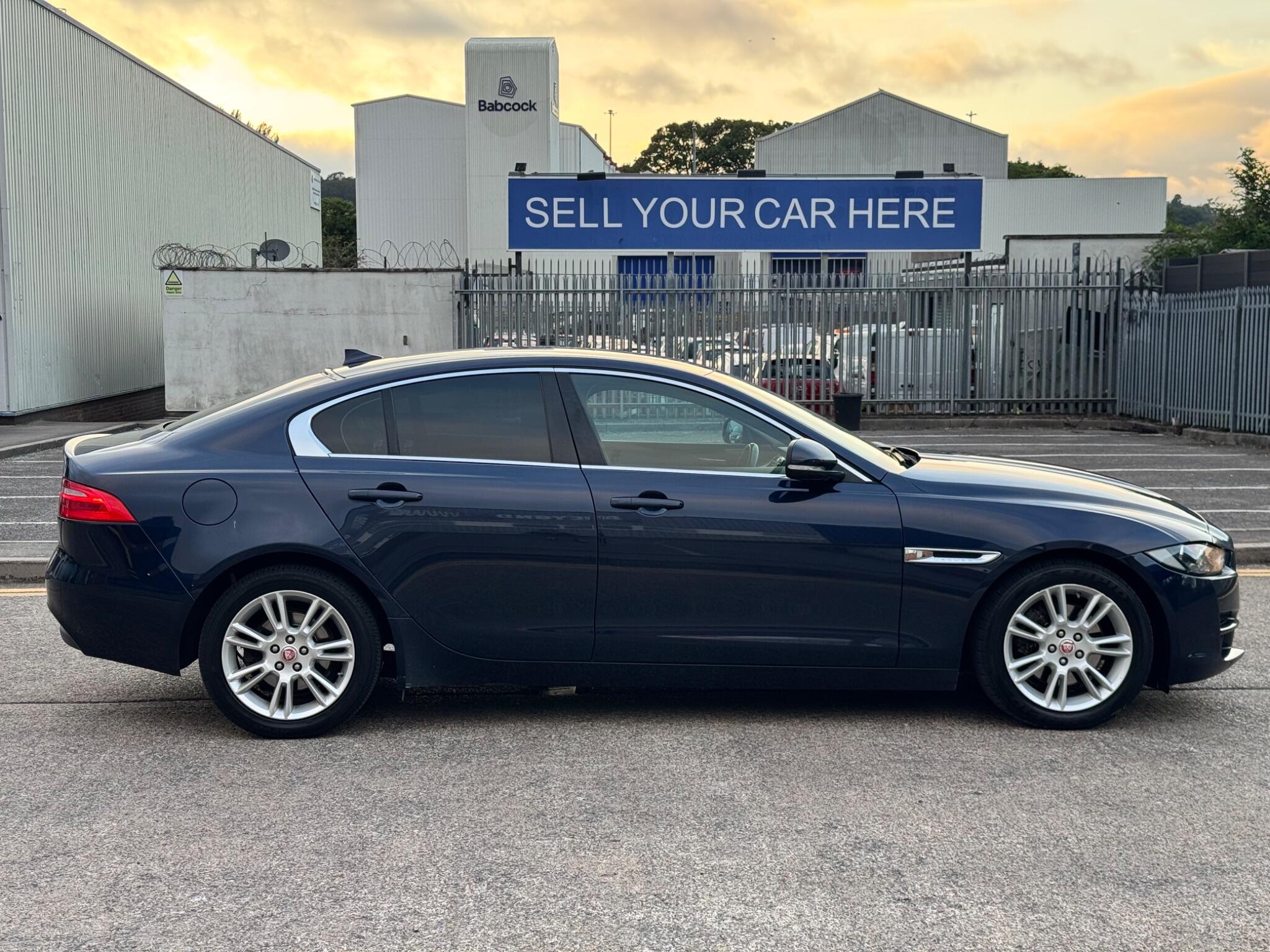 Jaguar Xe view 17