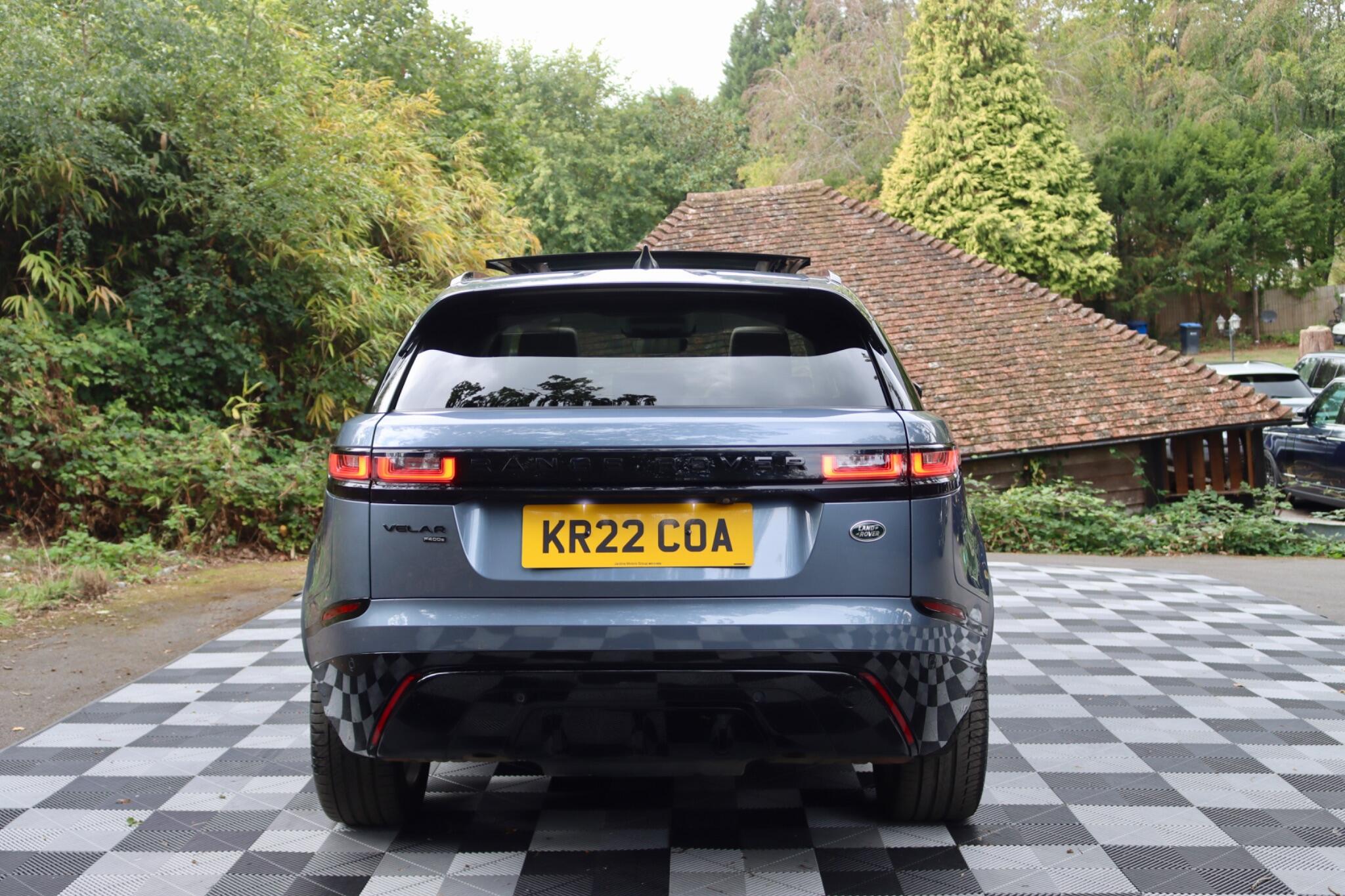 Land Rover Range Rover Velar view 45