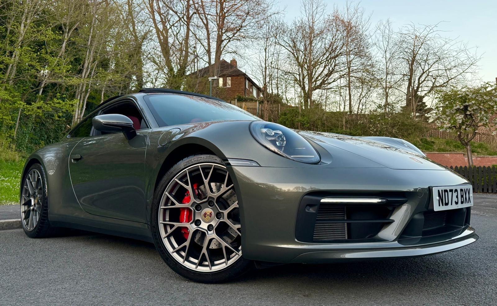 Porsche 911 view 86