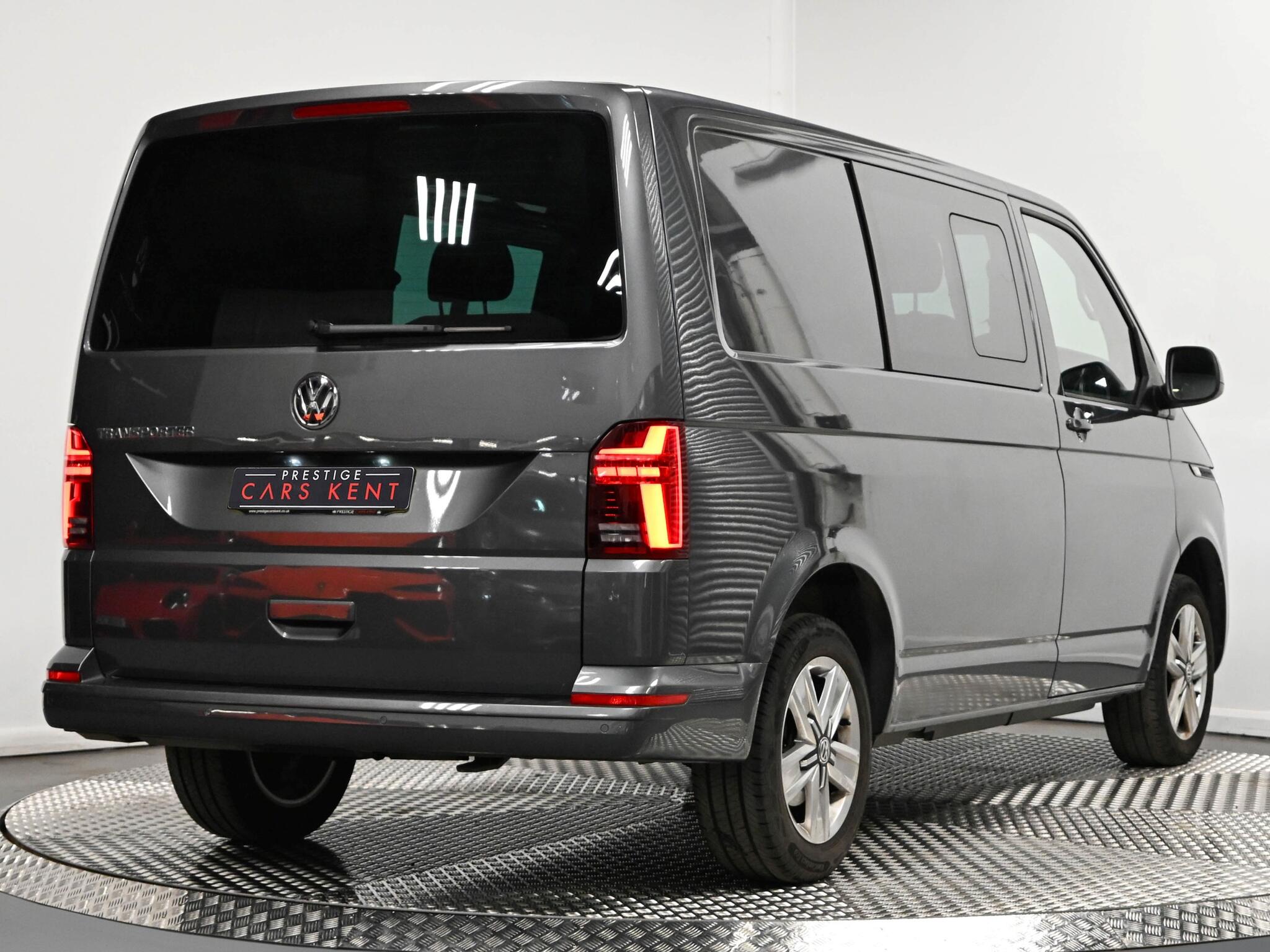 Volkswagen Transporter view 26