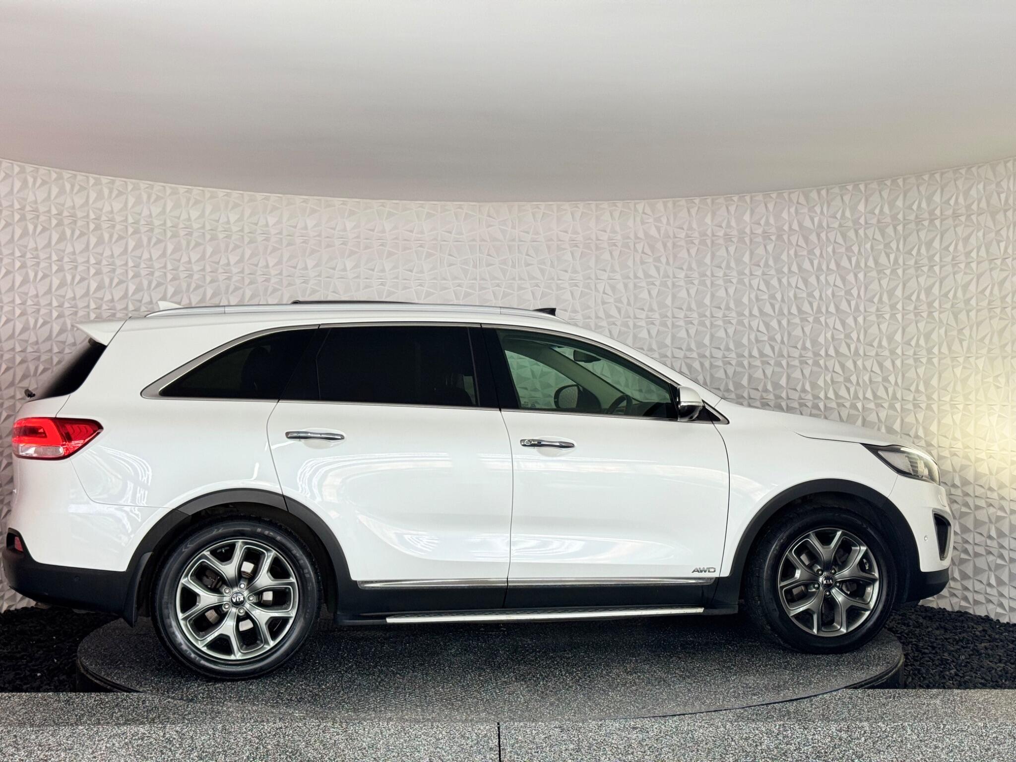 Kia Sorento view 9