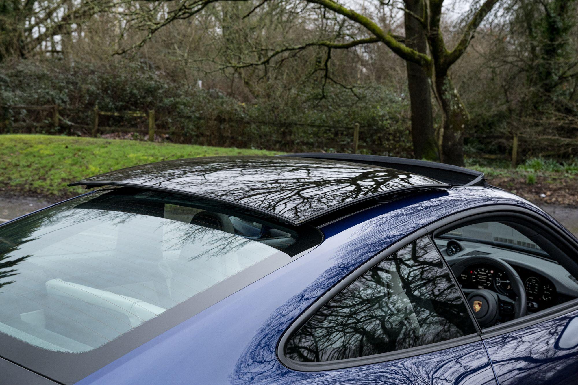 Porsche 911 view 51