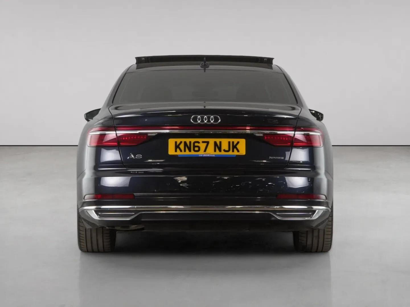 Audi A8 view 7