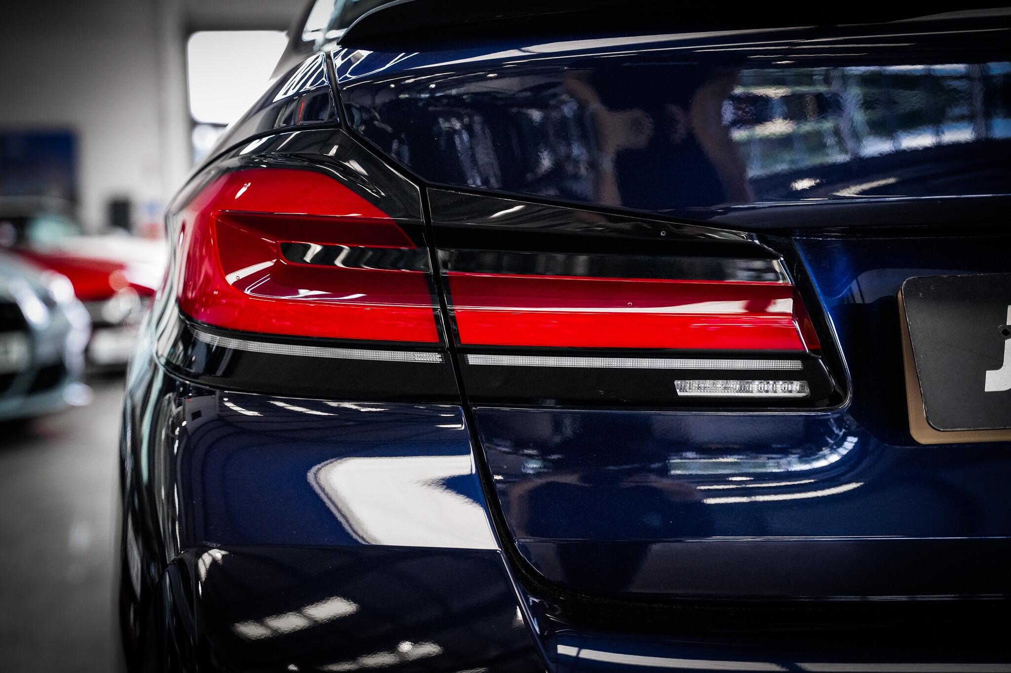 BMW 5 Series view 37