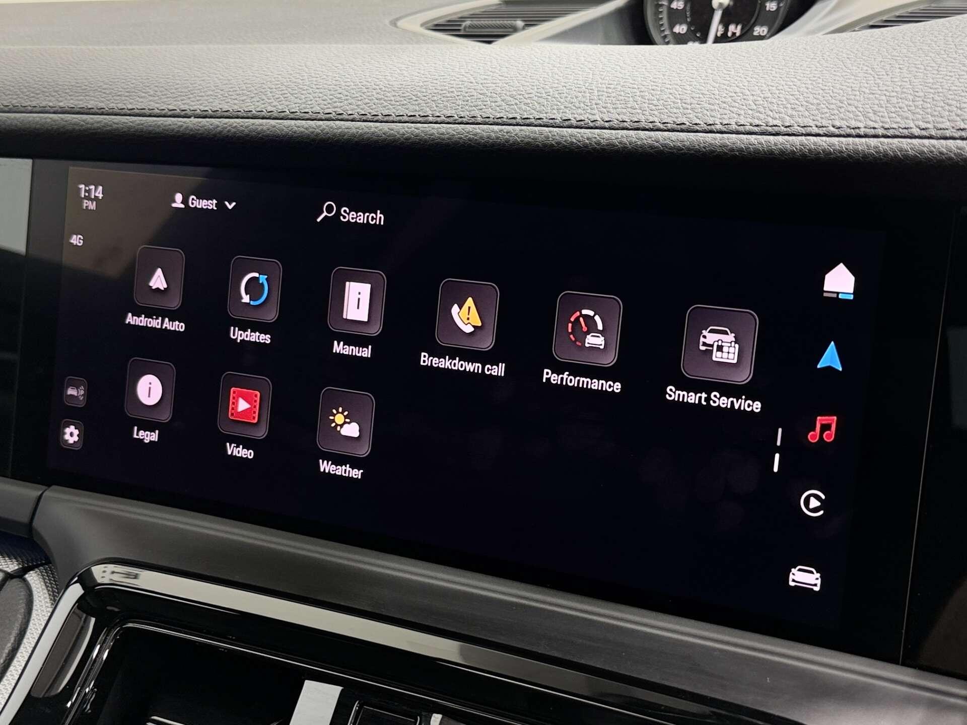 Porsche Panamera view 56