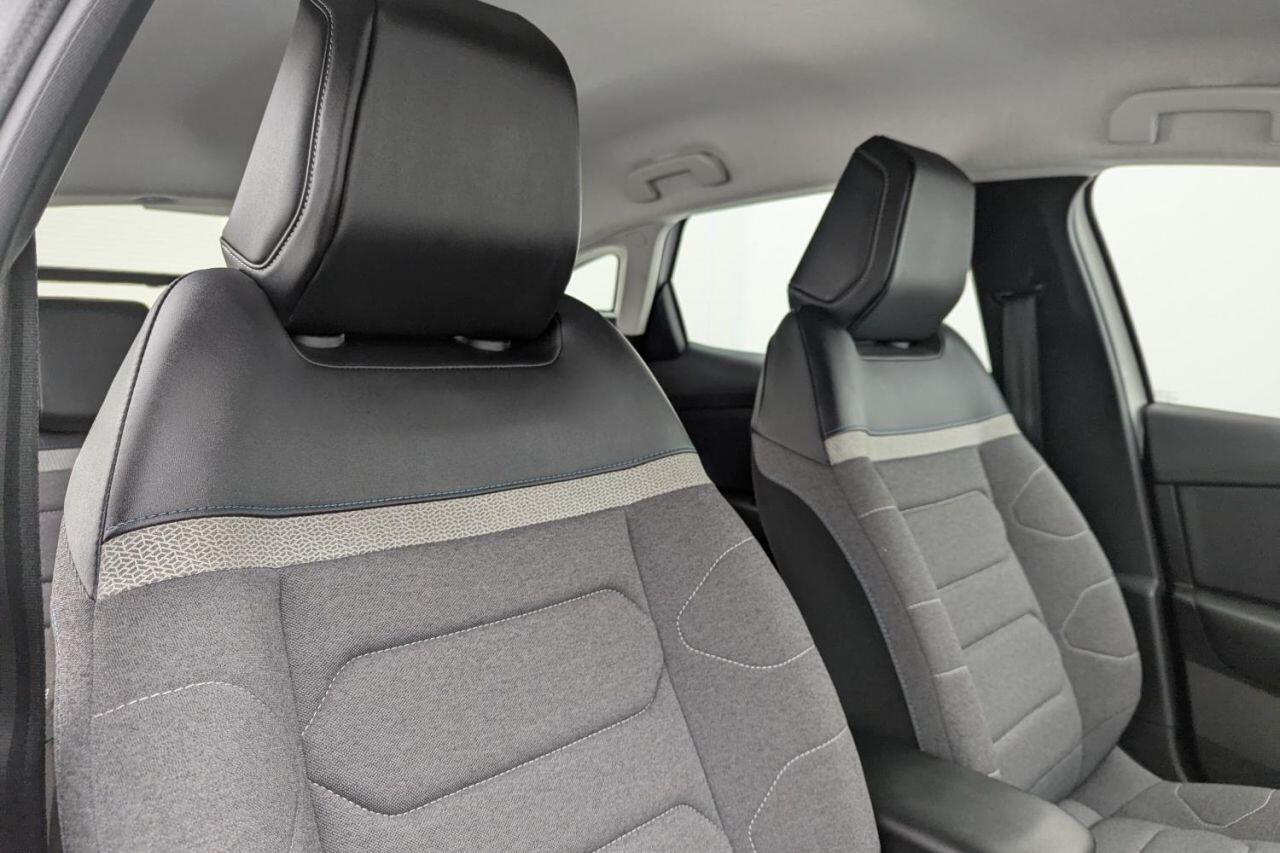 Citroen C4 view 15