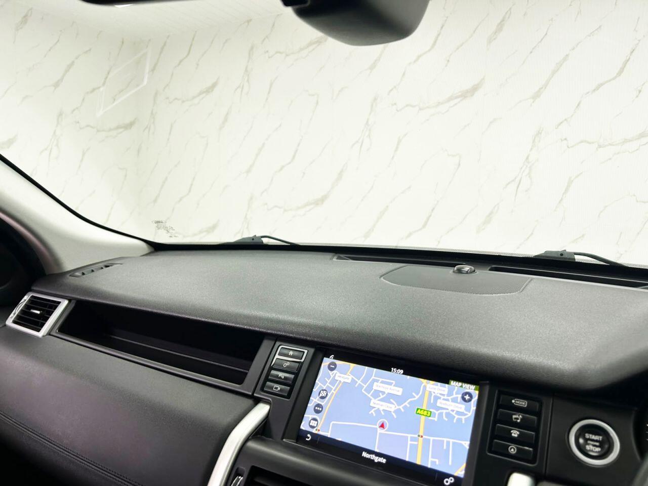 Land Rover Discovery Sport view 16