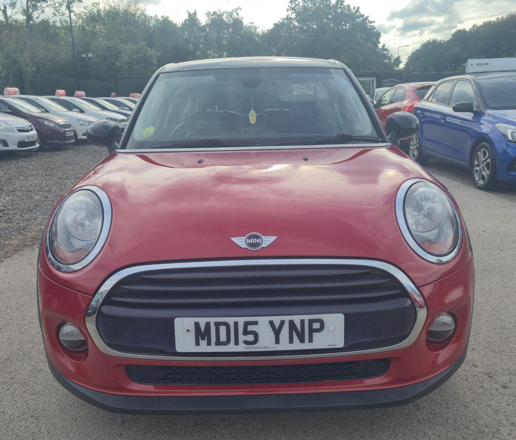 Mini Hatch view 11