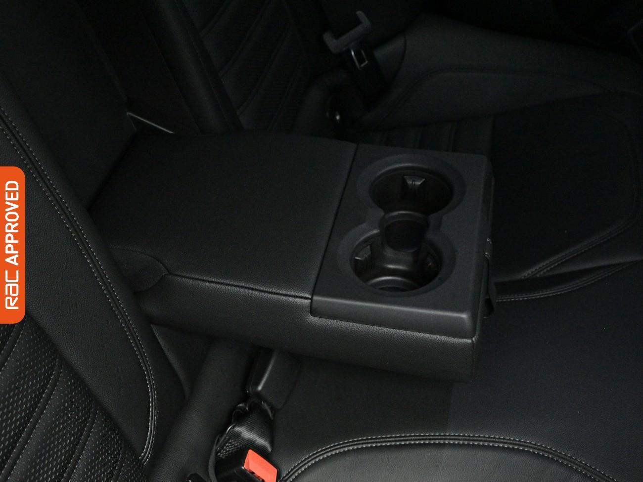 Alfa Romeo Giulia view 25