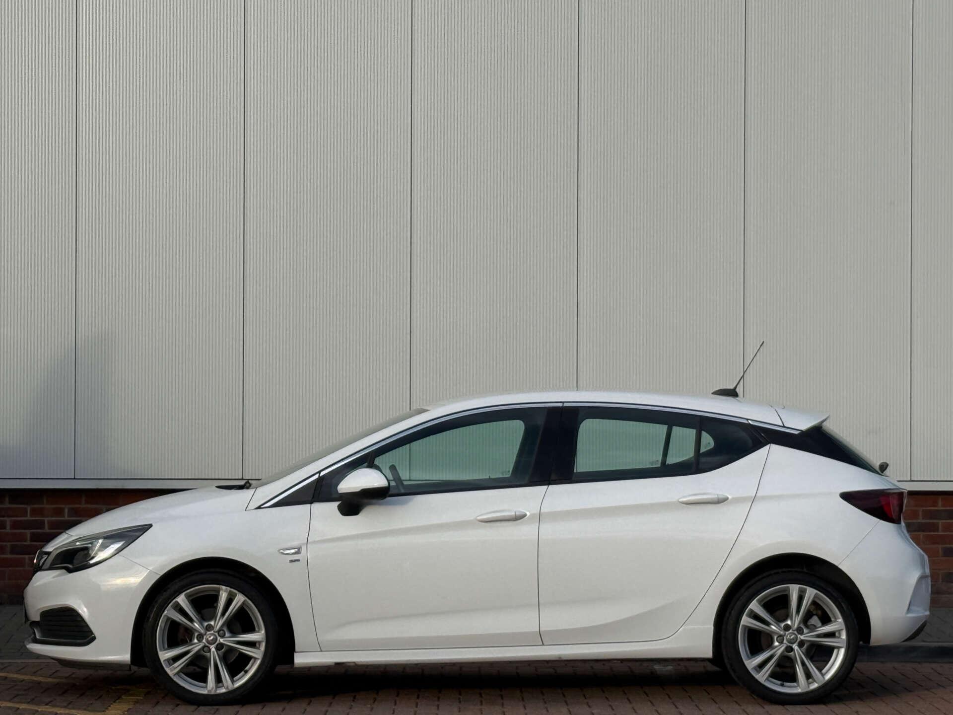 Vauxhall Astra view 8