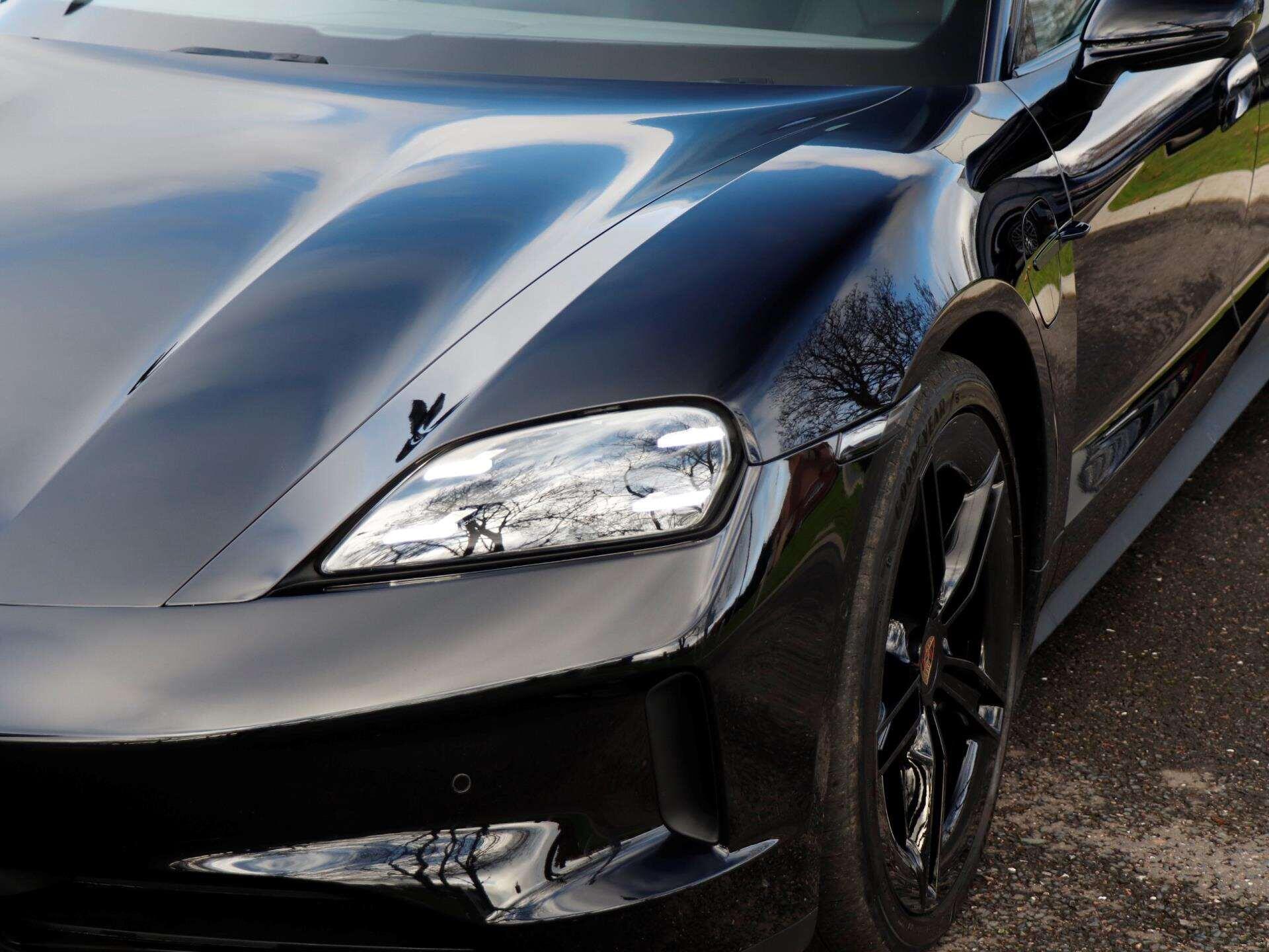 Porsche Taycan view 29
