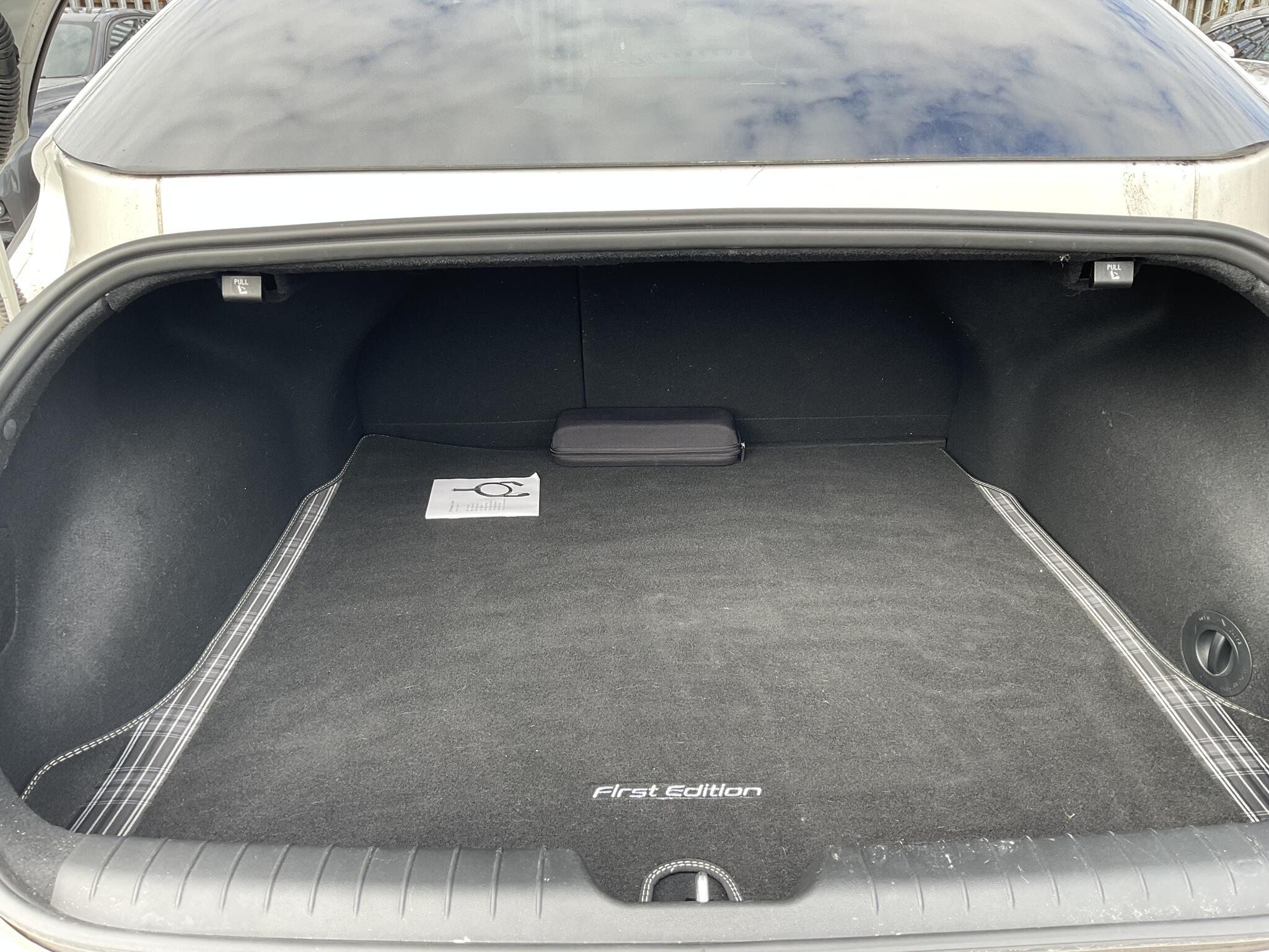 Hyundai Ioniq 6 view 23