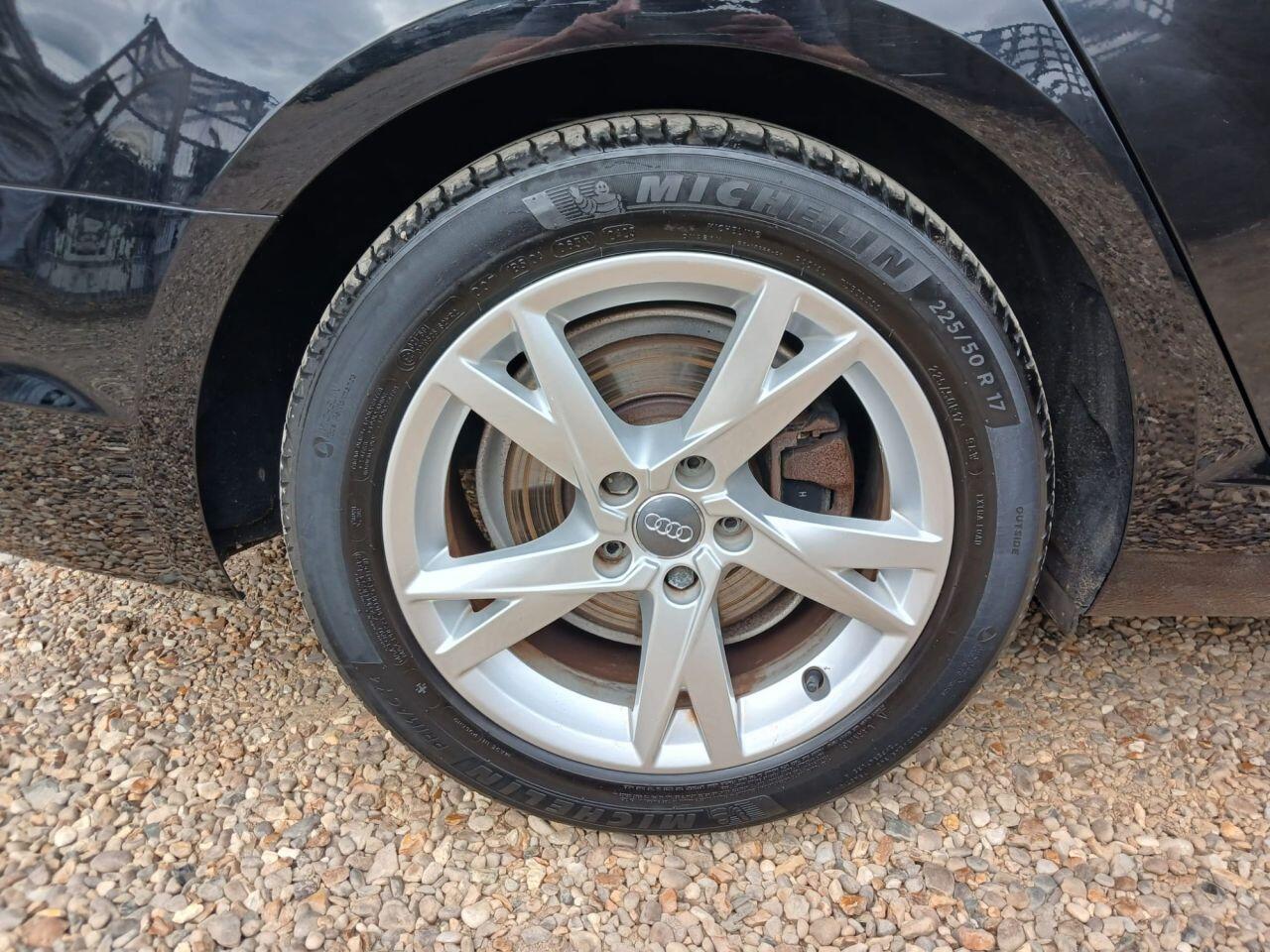 Audi A4 view 36