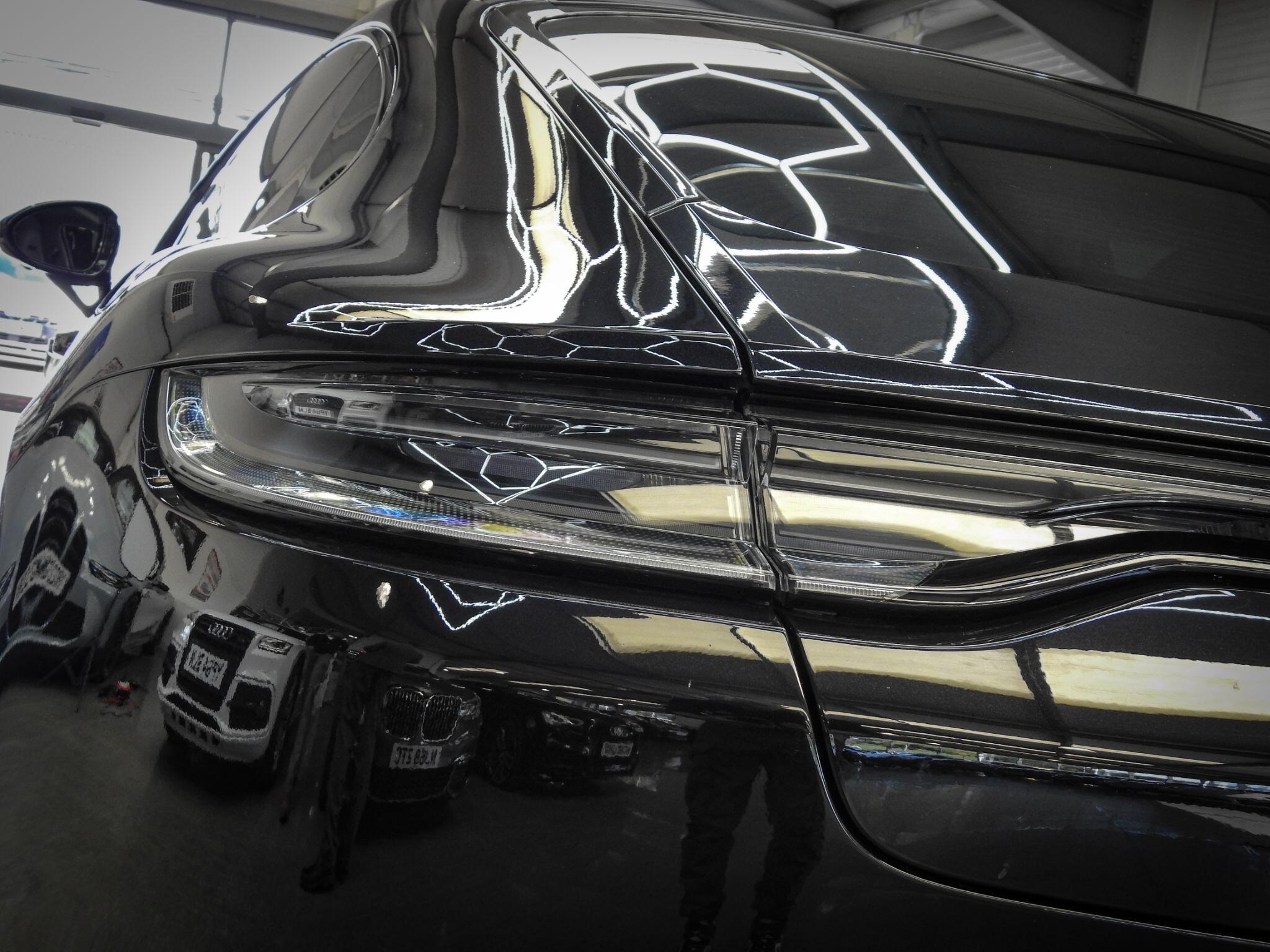 Porsche Panamera view 16