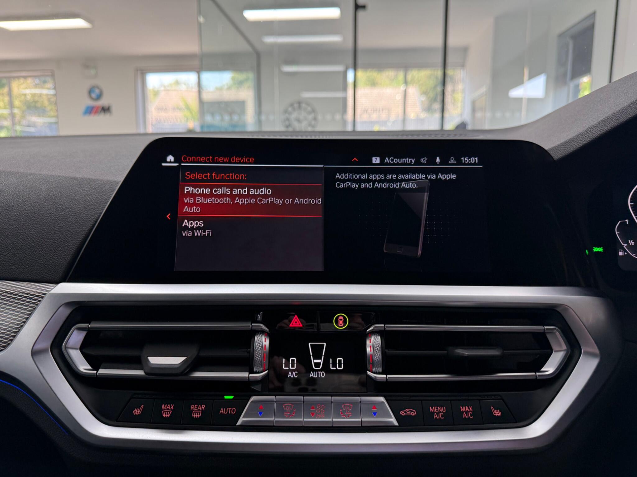 BMW 3 Series view 18