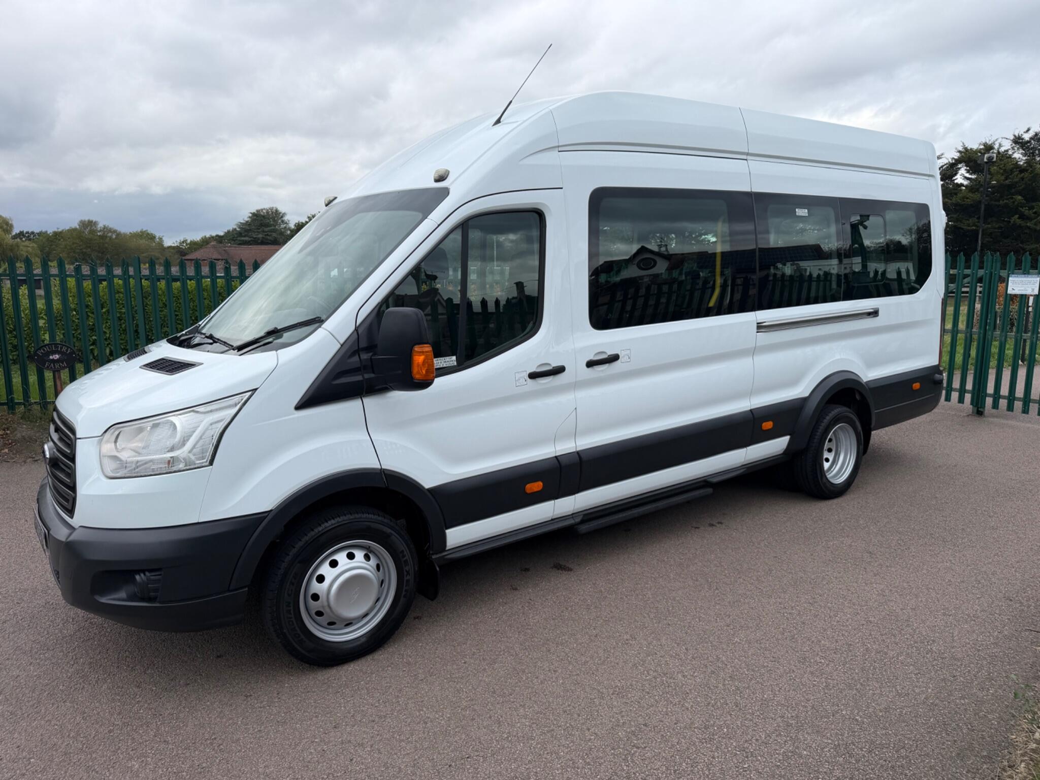 Ford Transit view 4