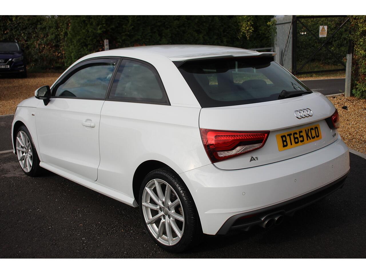 Audi A1 view 8