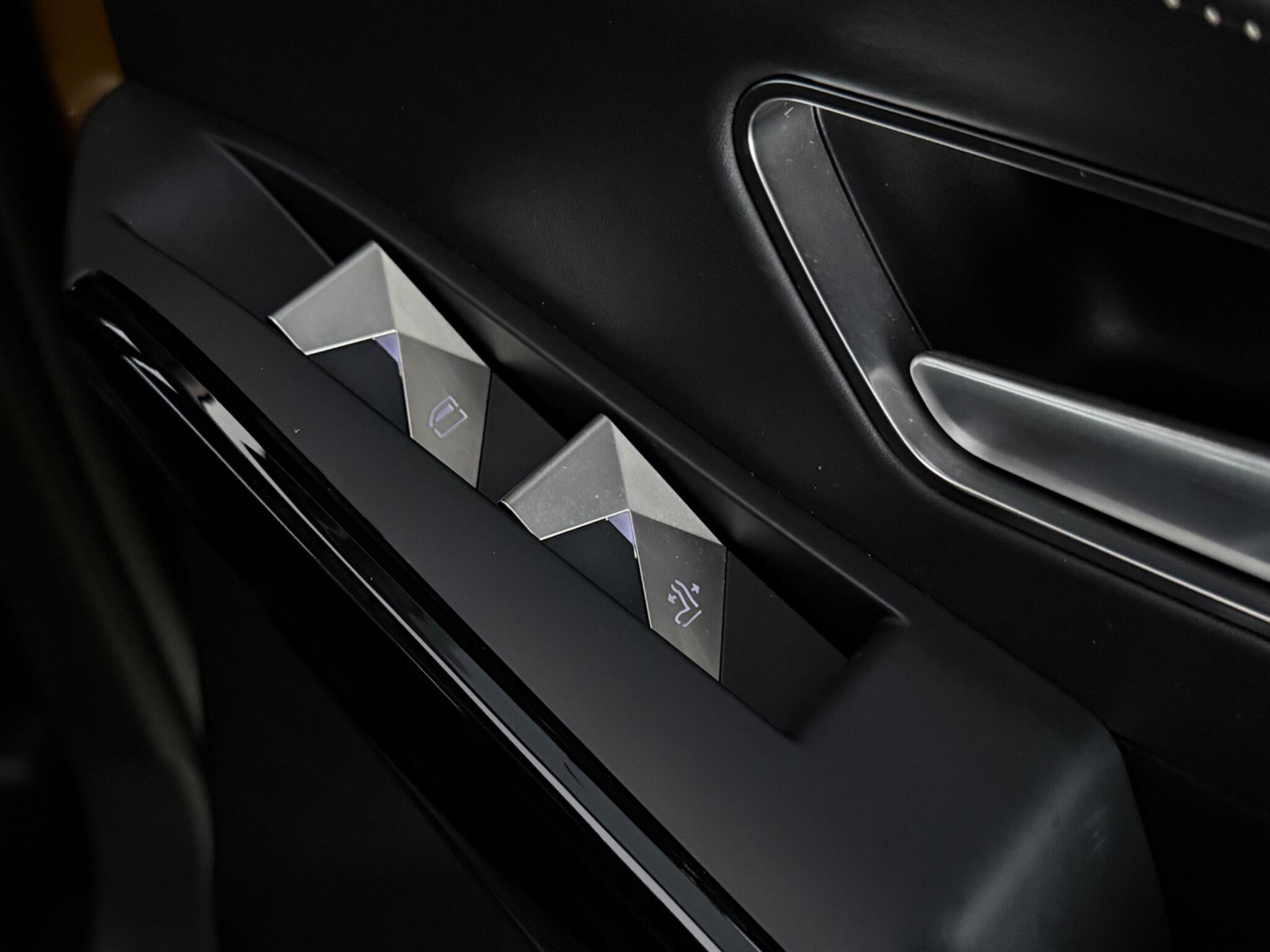 DS Automobiles DS 7 Crossback view 19