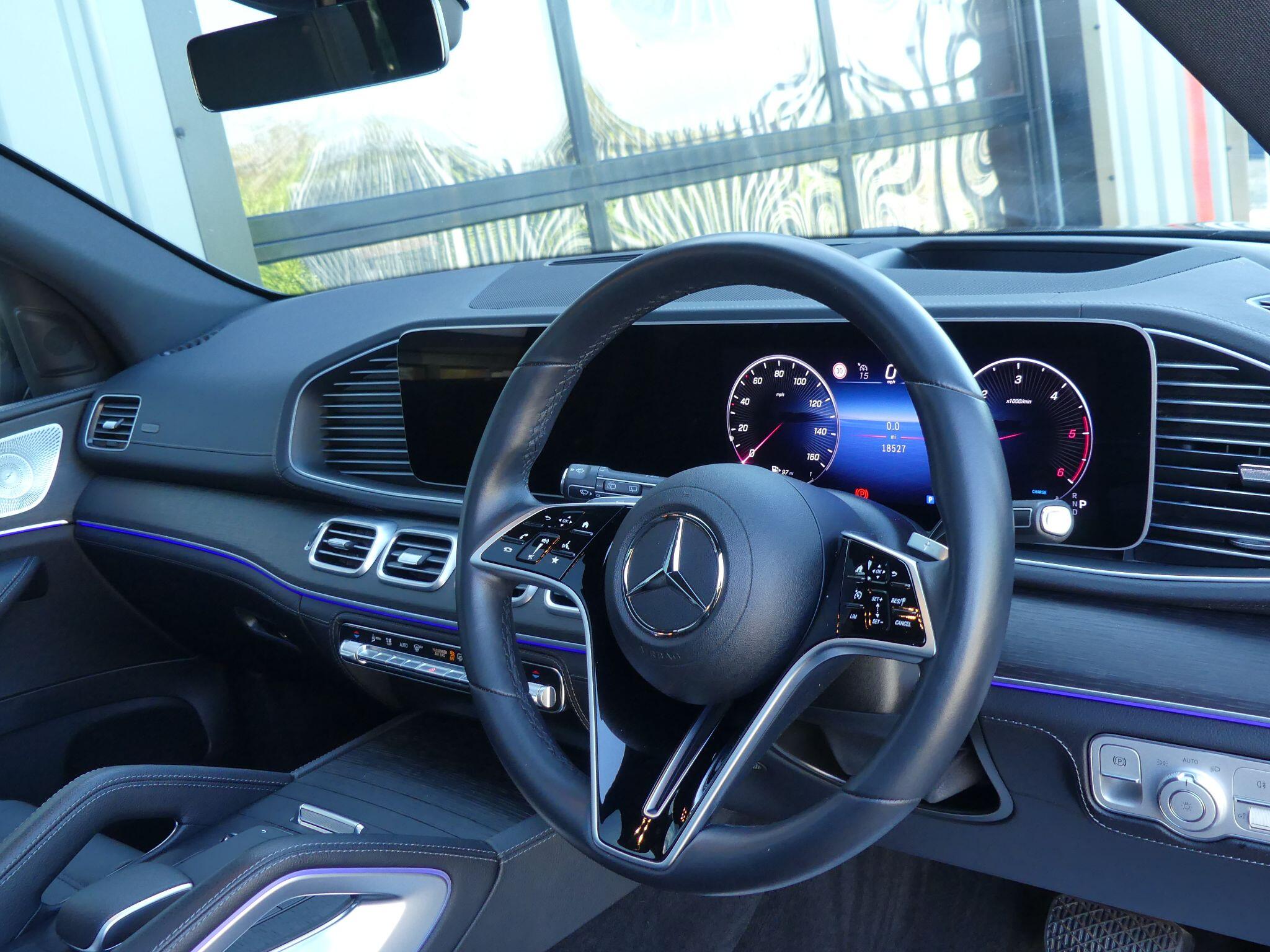 Mercedes-Benz Gle view 12